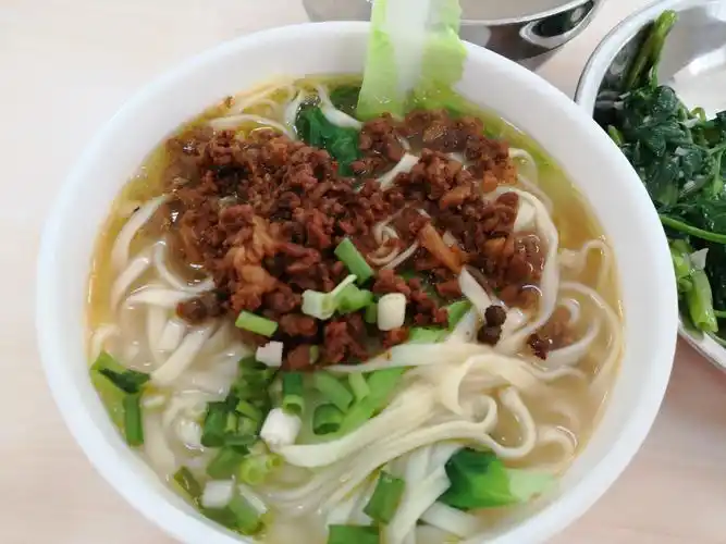 咖啡豆 的想法: 单位食堂早餐打卡 | 清汤杂酱面,配菜:… - 知乎