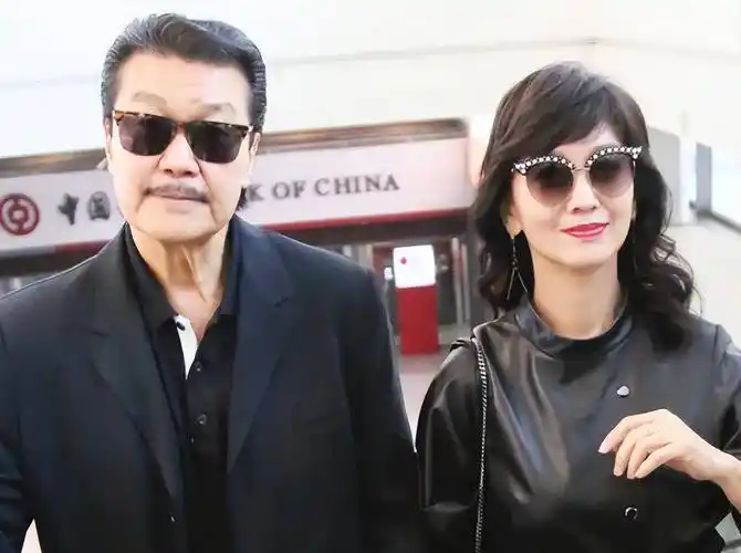 赵雅芝:带着两个儿子嫁给黄锦燊,男方对继子宠爱有加_工作_孩子_丈夫