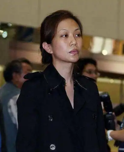 地下恋情终于浮出水面,如今他跟庄雯