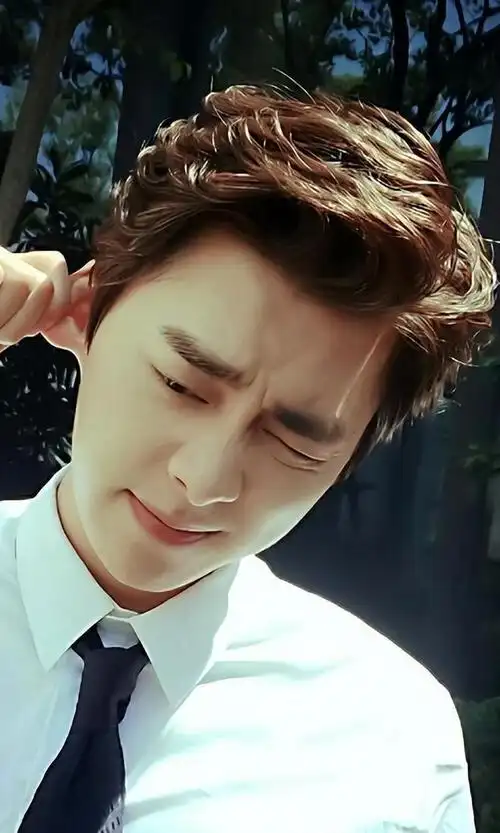 李易峰:嫖娼后消失的这八个月过的依旧很好,粉丝的行为让人下头|杨幂|