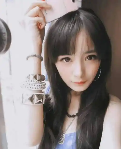 杨幂早年私照实在是太美了,从小美到大身材也是火辣又有料不多见_照片