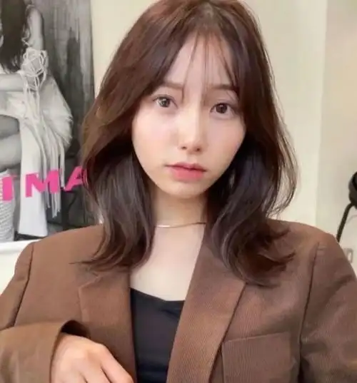 知性中发发型推荐 甜美优雅上班族必备_职场发型 - 美发站