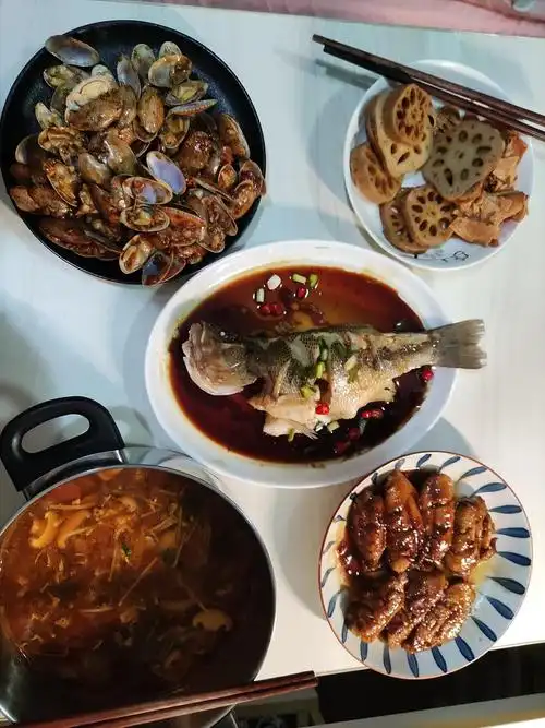 男友发了我做的菜到他家庭群里,被吐槽了