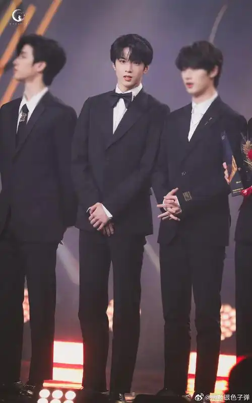 刘耀文加盟微博电影之夜