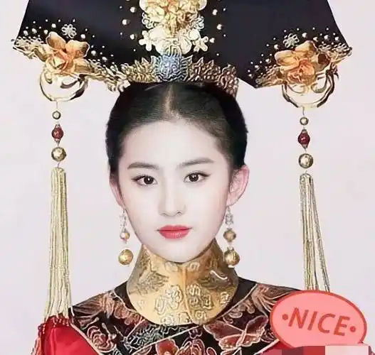 刘亦菲的美无法溢于言表.他适合世间所有美好的形容词.