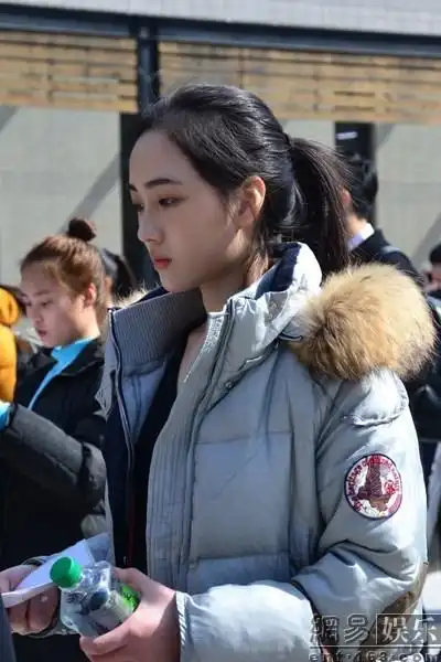 上戏艺考开考赵嘉敏现身考生被呼小周冬雨