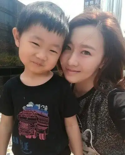 潘长江女儿谁(潘长江女儿被传)(4)