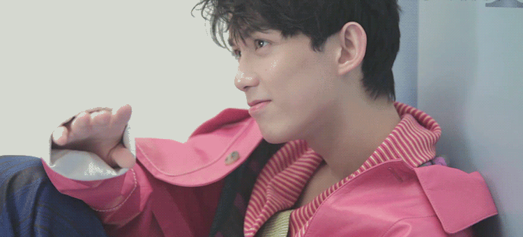 吴磊gif侧脸gif可爱gif