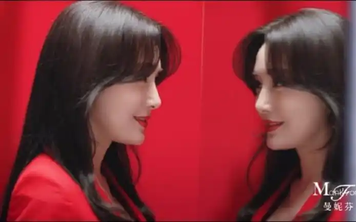 秦岚代言曼妮芬内衣广告