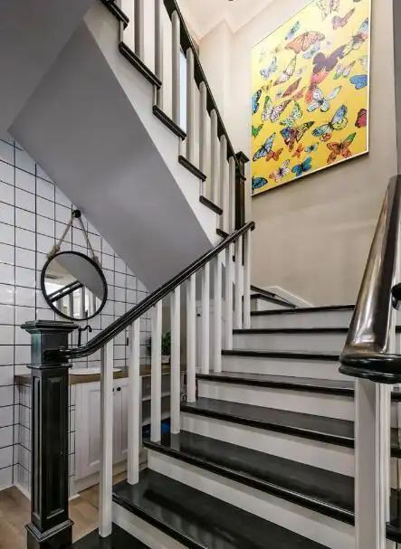 什么样的楼梯扶手好看 这21款扶手设计给你好看