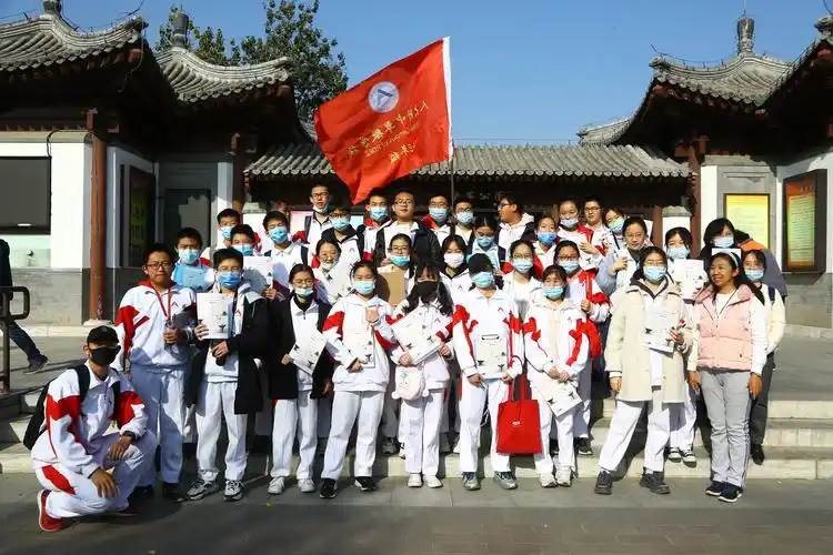 江山亭聚,千古诗文——人大附中翠微学校1 3年级综合实践课