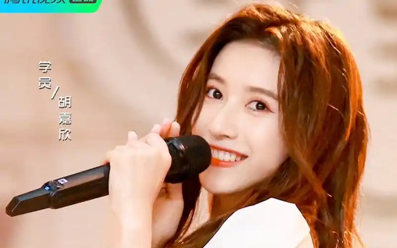 【创造营2020】胡嘉欣首公演除了春天爱情樱花超清直拍_哔哩哔哩