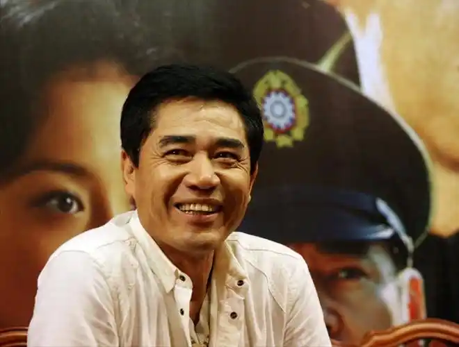 回顾国家一级演员陈宝国因一句话惹麻烦如今怎么样了