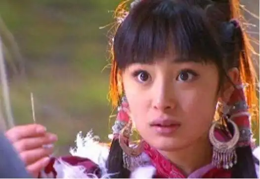 2006年的《神雕侠侣》里,杨幂饰演的郭襄也惊艳到了我.
