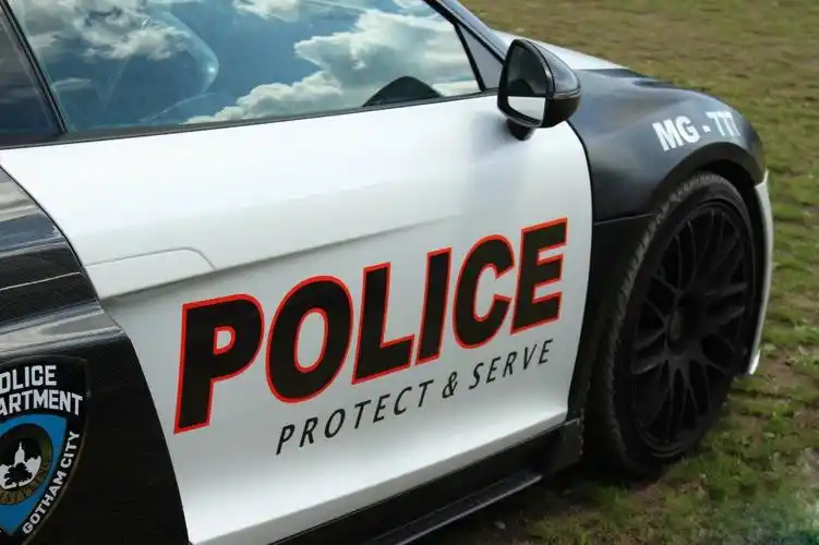 奥迪r8 警车一枚