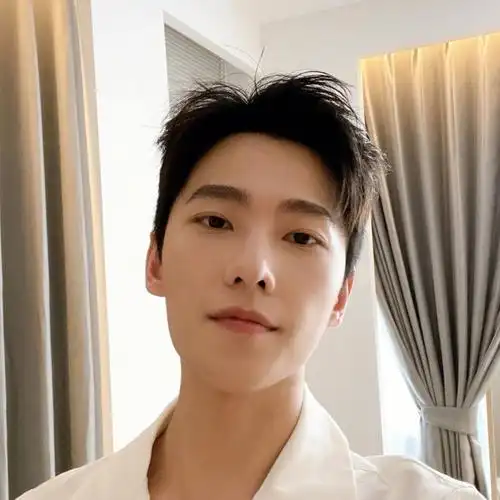 救命救命你眼中杨洋的自拍05是什么样