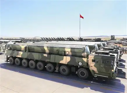 外媒关注中国军事发展导弹比肩任何超级大国