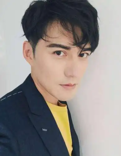 男明星的邪魅一笑, 吴彦祖陈冠希黄子韬严屹宽, 你被谁勾走了魂?