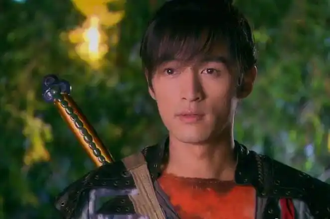 《仙剑奇侠传三》胡歌饰飞蓬,龙阳,景天,,胡歌一个人就分饰了三个不同