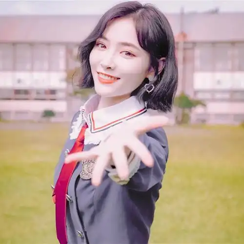 自调许佳琪头像吖