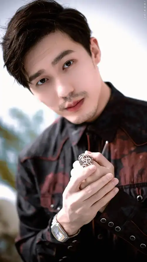 我偏要你成不了云中仙,做不成碑上神,我偏要你