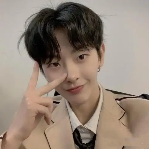 男孩长发发型男生长头发有哪些好看的发型