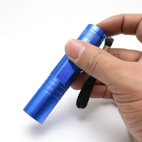 led家用充电式迷你手电筒小 便携学生宿舍女强光户外露营照明袖珍