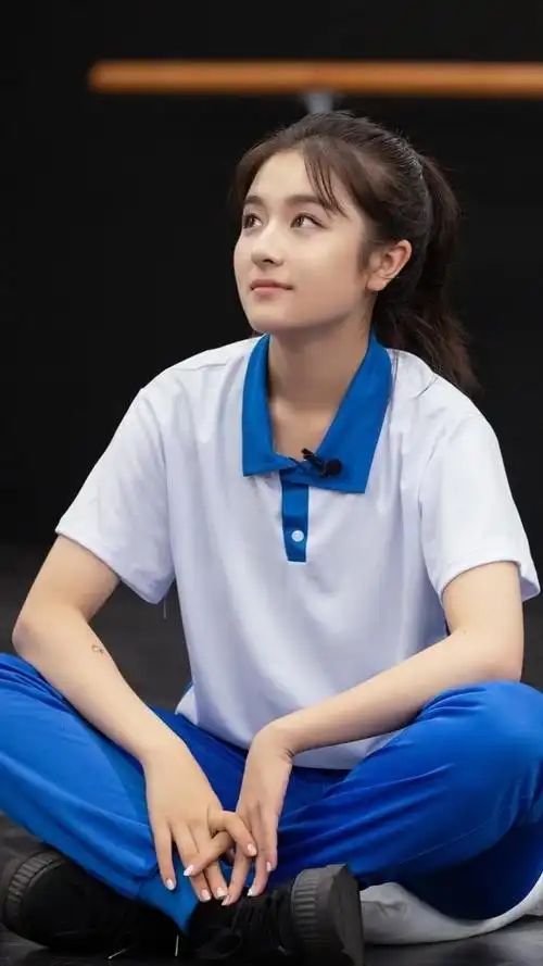 李兰迪客串山河表里路透#李兰迪《山河表里》路透校服造型元气谴靠