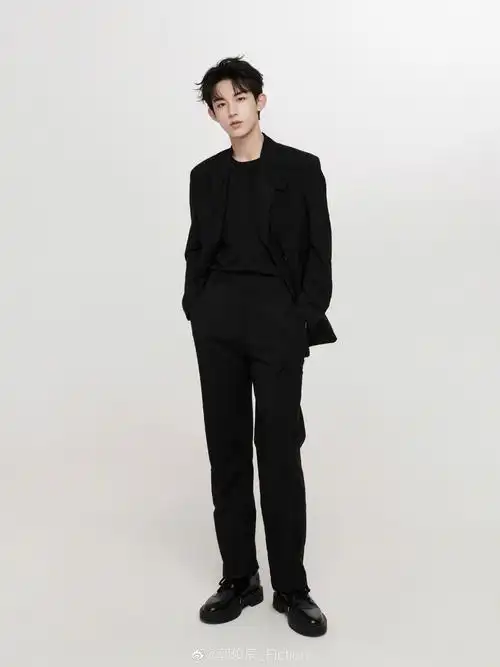 郭俊辰最新营业照咱就是说帅哥的颜值妥妥一个绝