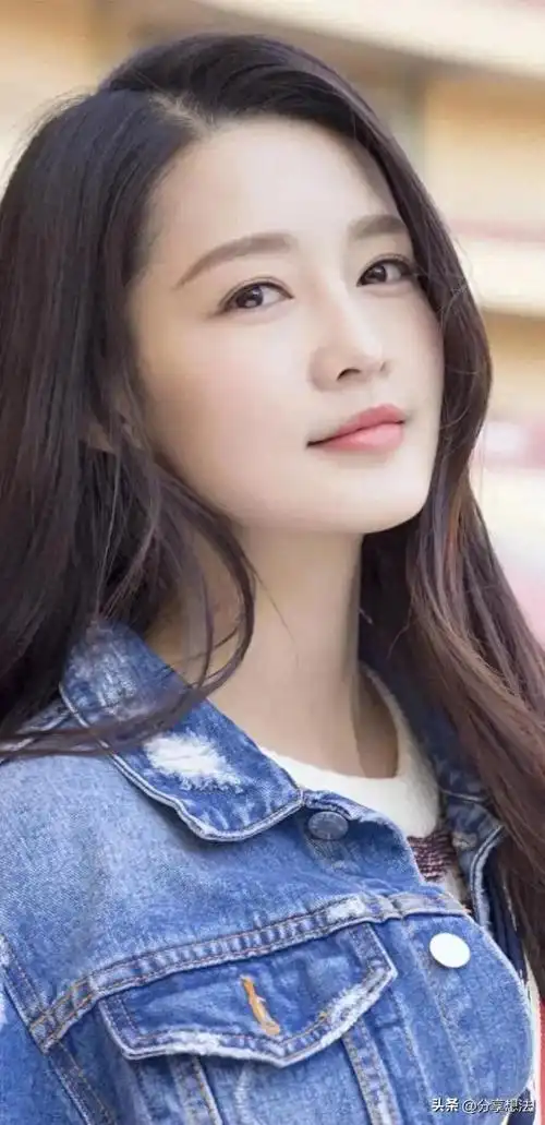 李沁明星壁纸36