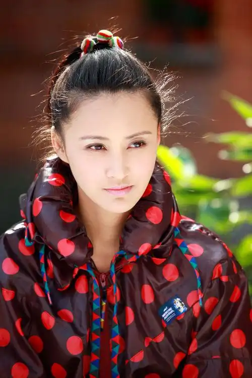 大帅哥袁弘,娶了离过婚的张歆艺,结婚4年,两人依旧恩爱如初