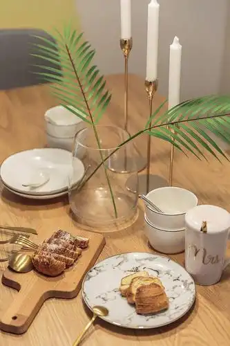 北欧风格三居室装修餐桌饰品特写