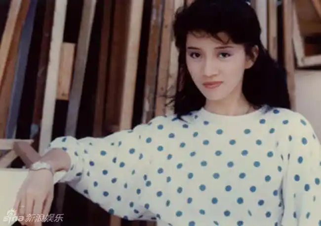 [青春照相馆]梅艳芳罕见旧照:难忘那一刹的美好