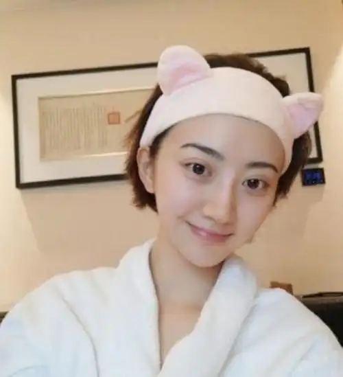 刘涛卸妆70分,景甜卸妆80分,看到杨紫的素颜照能给多少分?