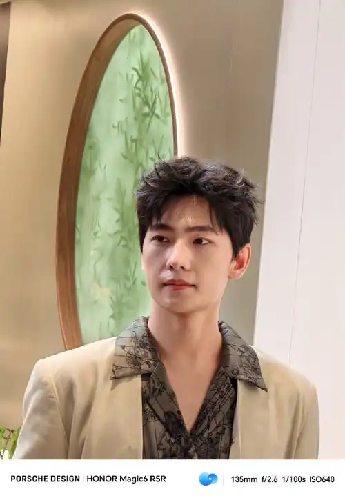 粉丝那么狂热#荣耀200系列全球代言人杨洋#    更新:重新传高清原图了