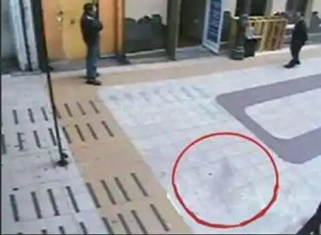 拍到真鬼照片,世界上拍到鬼的照片【真吓人】