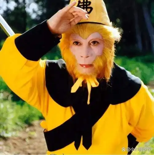 六小龄童:与妻子相爱西游,家庭幸福,如今却为33岁女儿婚事发愁