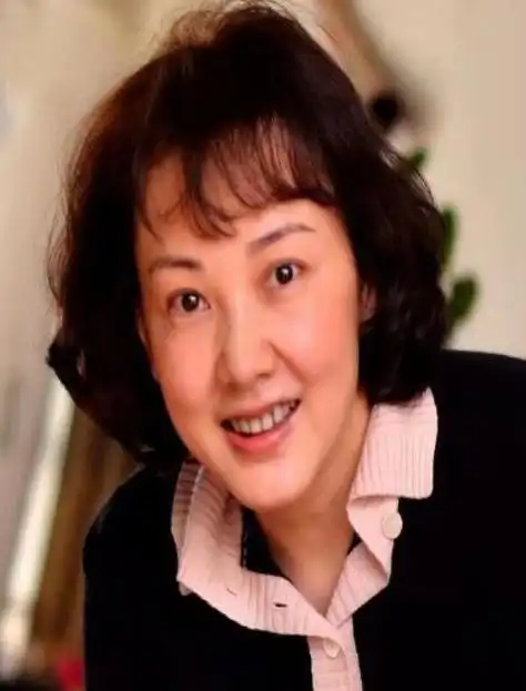 回望白眉大侠28年已过2位去世7位息影房书安变化最大