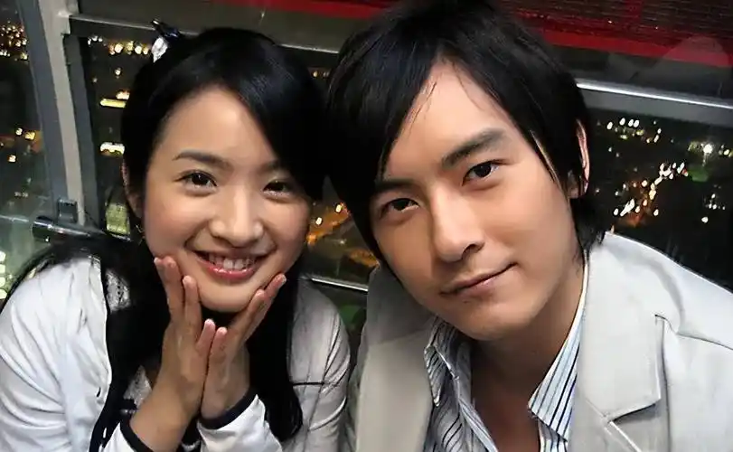 2007年,郑元畅父亲劝他娶林依晨:你剧里亲了她那么多次,要负责_袁湘