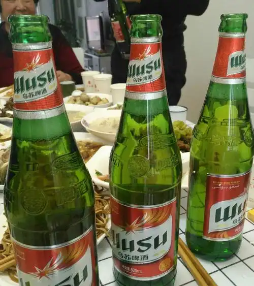 这几瓶乌苏酒下肚,我有些醉了,我的六叔也醉了,我们都沉醉在,共同成长