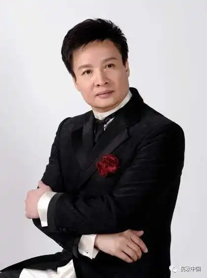 著名歌唱家阎维文唱响《最忆夹金山》| 民歌中国·联星计划|利物浦|最