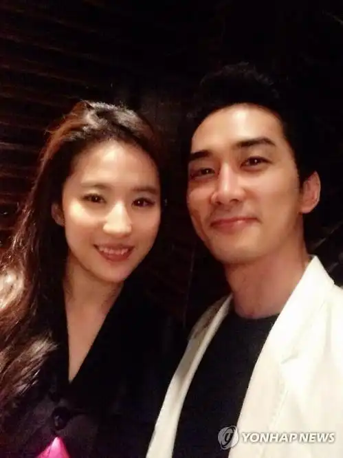 宋承宪刘亦菲三年恋情告吹