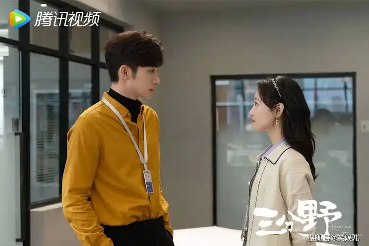 肖战鞠婧祎新剧同时开播,一部被吐槽一部双丰收,差距一目了然!