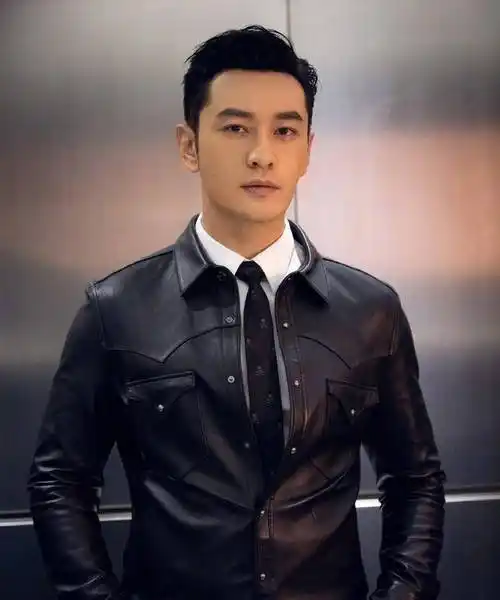 原创43岁黄晓明帅回颜值巅峰,戴金丝边眼镜像斯文败类,真的不油腻了