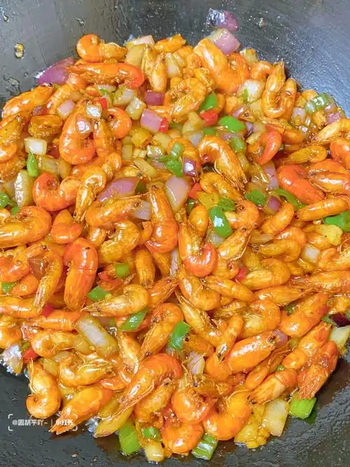 爆炒小河虾08一点不输饭店的做法