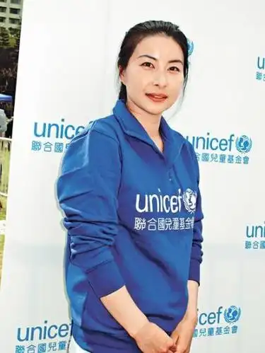 p>郭晶晶,1981年10月15日生于 a target="_blank" href="/item/河北