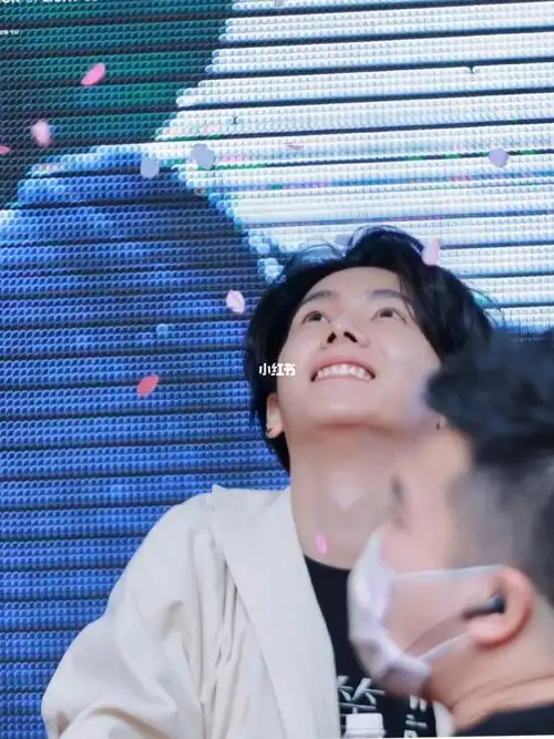 啊啊啊啊啊啊我疯狂心动,林lb太有福气了.