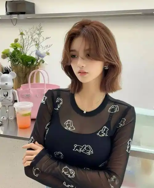 今夏很好看的5款减龄短发,简单好打理!_刘海_头发_修剪