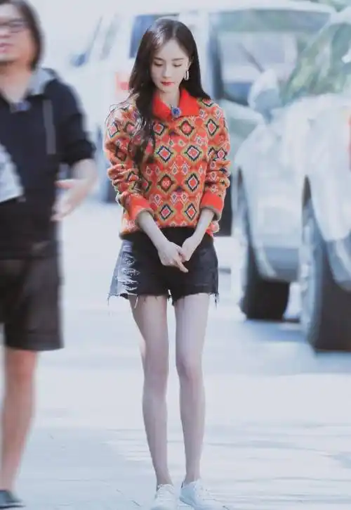 又被杨幂的腿给惊艳了!