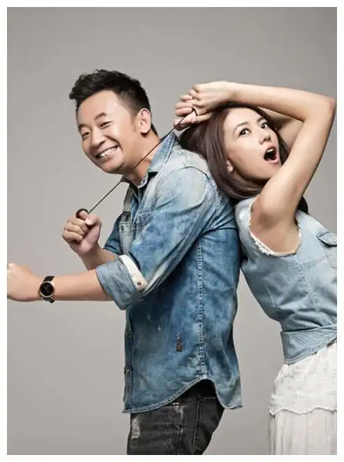 44岁黄海波现况落魄,生日会仅高圆圆一人参加,当场感动落泪